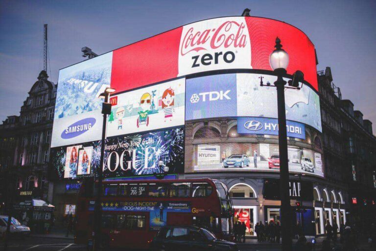 negative-space-london-adverts-piccadilly-circus-Custom